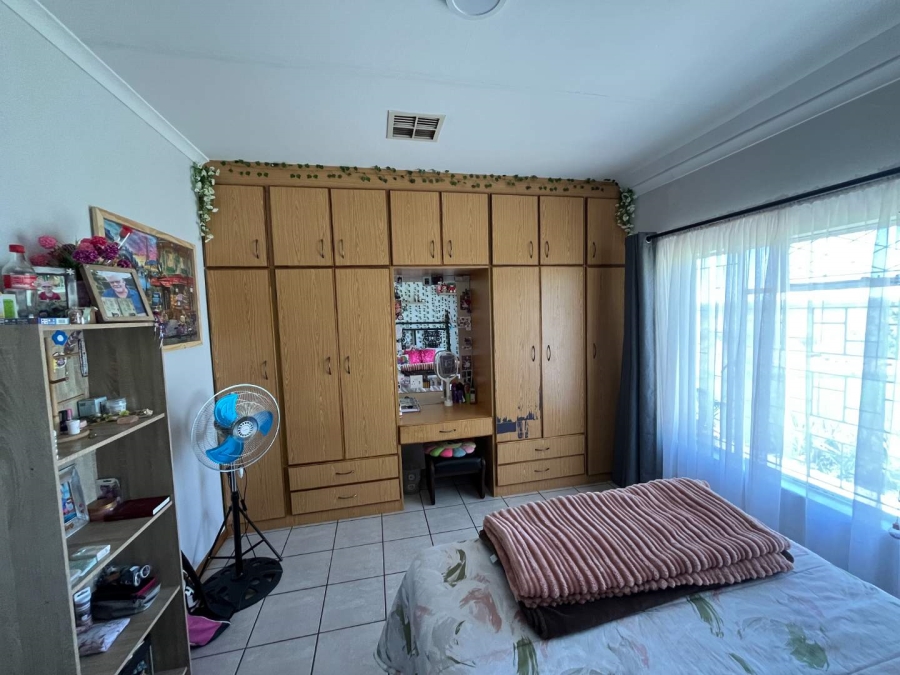 3 Bedroom Property for Sale in Olyfvenhoudtsdrift Northern Cape